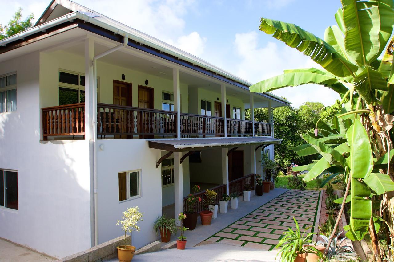 Cote Jardin - Chalets Cote Mer Baie Sainte Anne Bagian luar foto